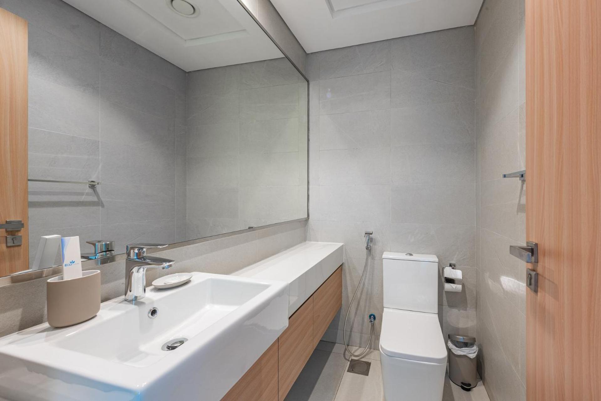 Cozy & Convenient 1Br Haven In Al Jaddaf Apartment Dubai Luaran gambar